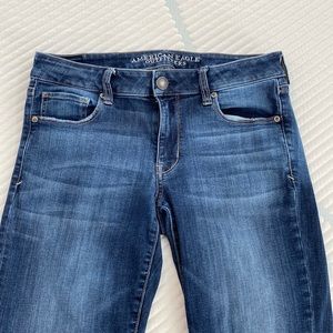 American eagle blue jeans 10R super stretch, excellent condition